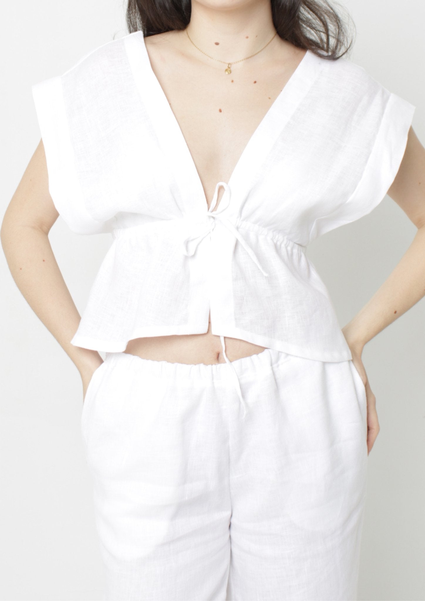 Linen Top Sewing Pattern [Eloise Top] - Friedlies