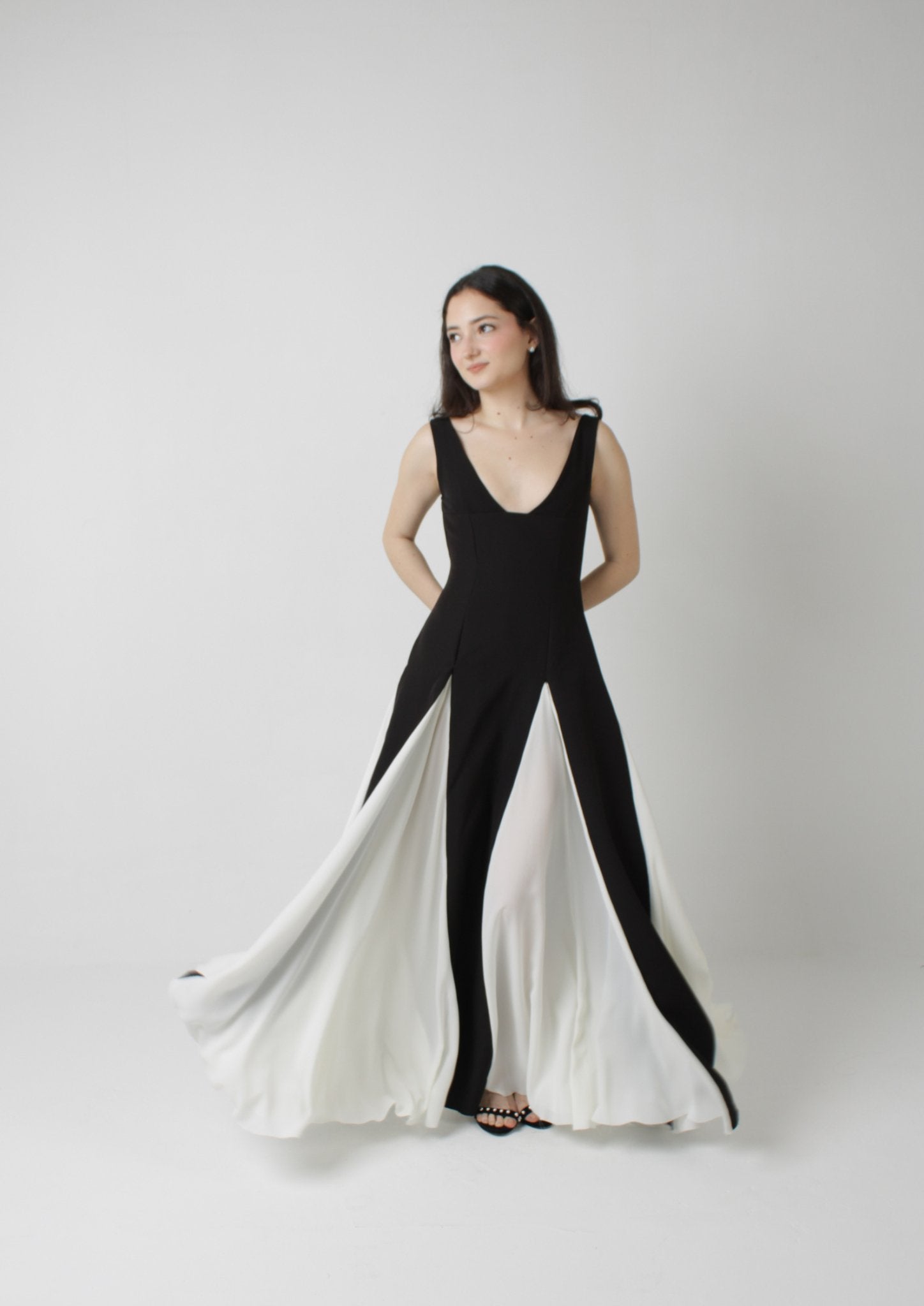 Timeless V-Neck Maxi Dress with Godet Skirt Sewing Pattern [Alessandra
